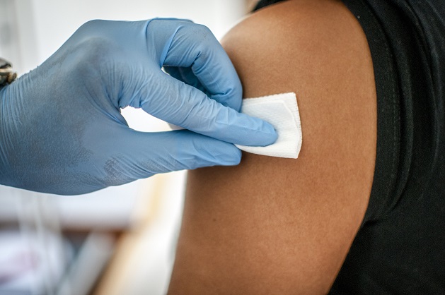 Fluad® trivalent influenza vaccine risk to patients with latex allergy Fluad® trivalent influenza vaccine risk to patients with latex allergy